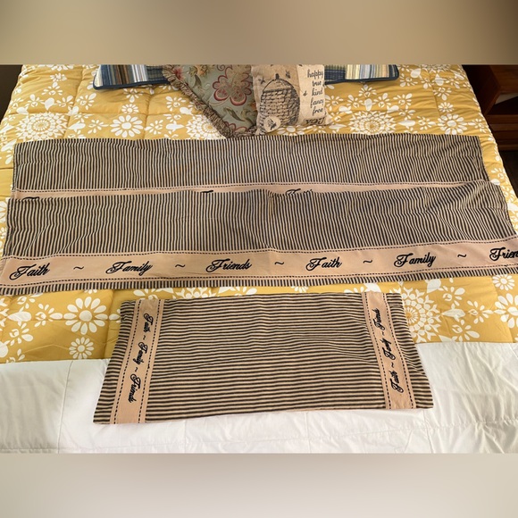 Ticking valance and Runner Set in tan and black, lined 2 valance - Picture 1 of 9